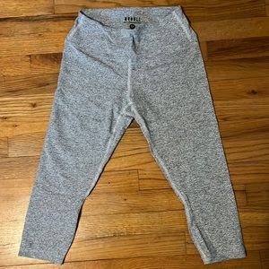 NOBULL cropped workout leggings. Size medium. Heather gray